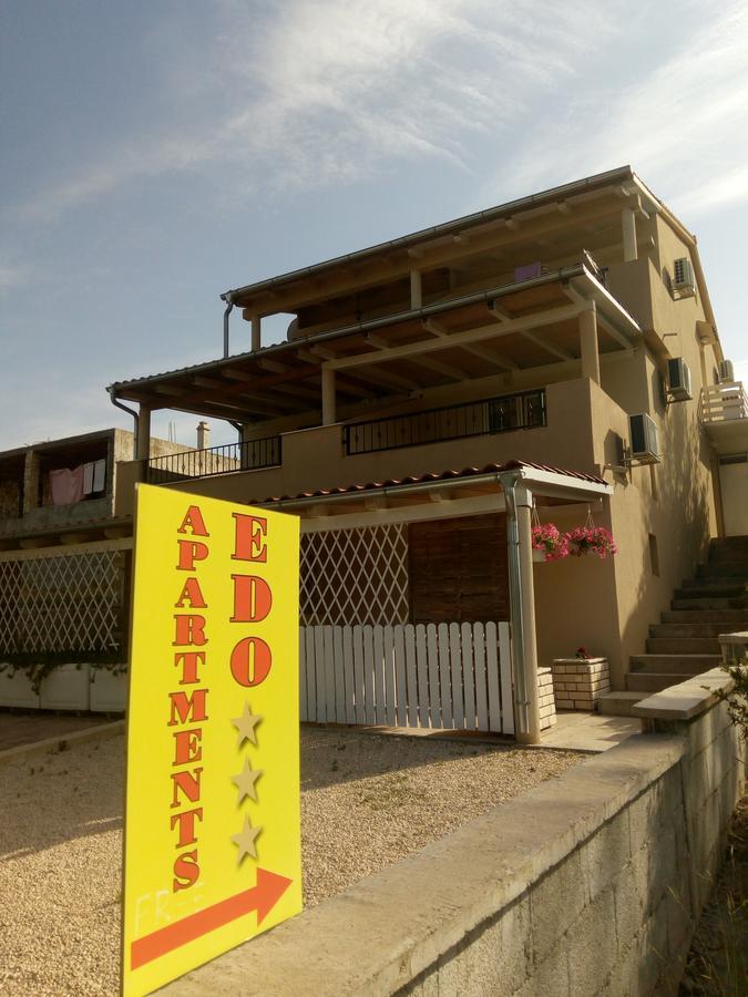 Apartments Edo Вис Екстериор снимка
