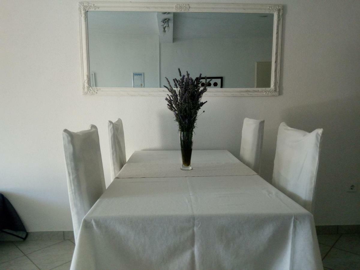 Apartments Edo Вис Екстериор снимка